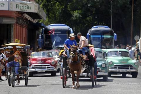 Transporte en Cuba-2016. Foto Al Díaz